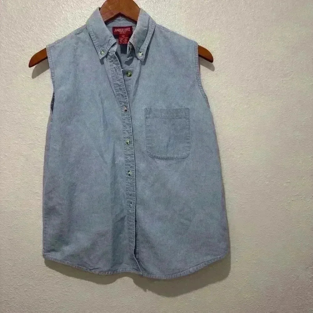 VINTAGE American Eagle Denim short sleeve button down polo shirt, Jean, Size M
